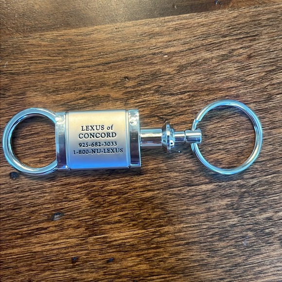 Lexus Pull A Part Valet Key Chain Fob “Lexus of Concord" Authentic NEW - Picture 3 of 3